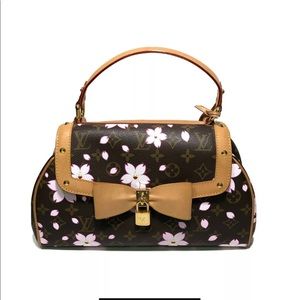 {Sold} Louis Vuitton Monogram Cherry Blossom Sac Retro PM M92012